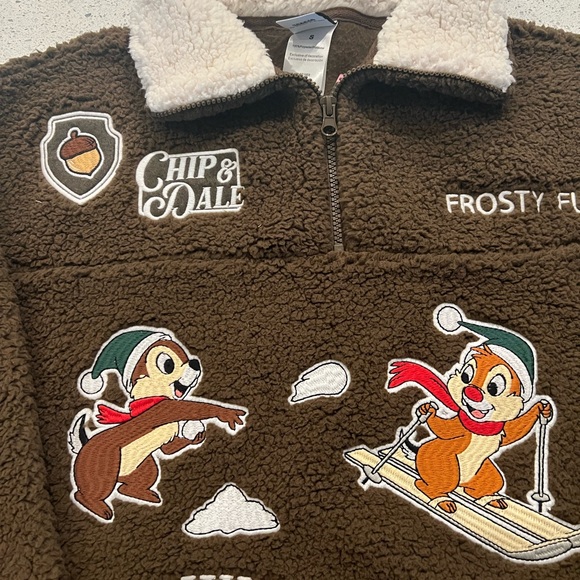 Disney CHIP & DALE Women's Winter Sherpa Fleece 1/4 Zip SMALL Embroidered NEW - Picture 4 of 4